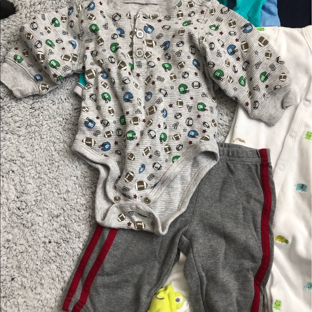 NB, 3 month and 3-6 Month bundle - Picture 2 of 5